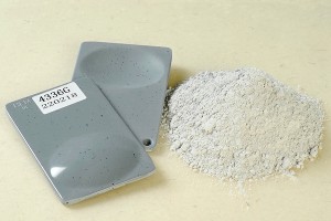 Prášek na formování nádobí z melaminové pryskyřice se stříkanými tečkami
